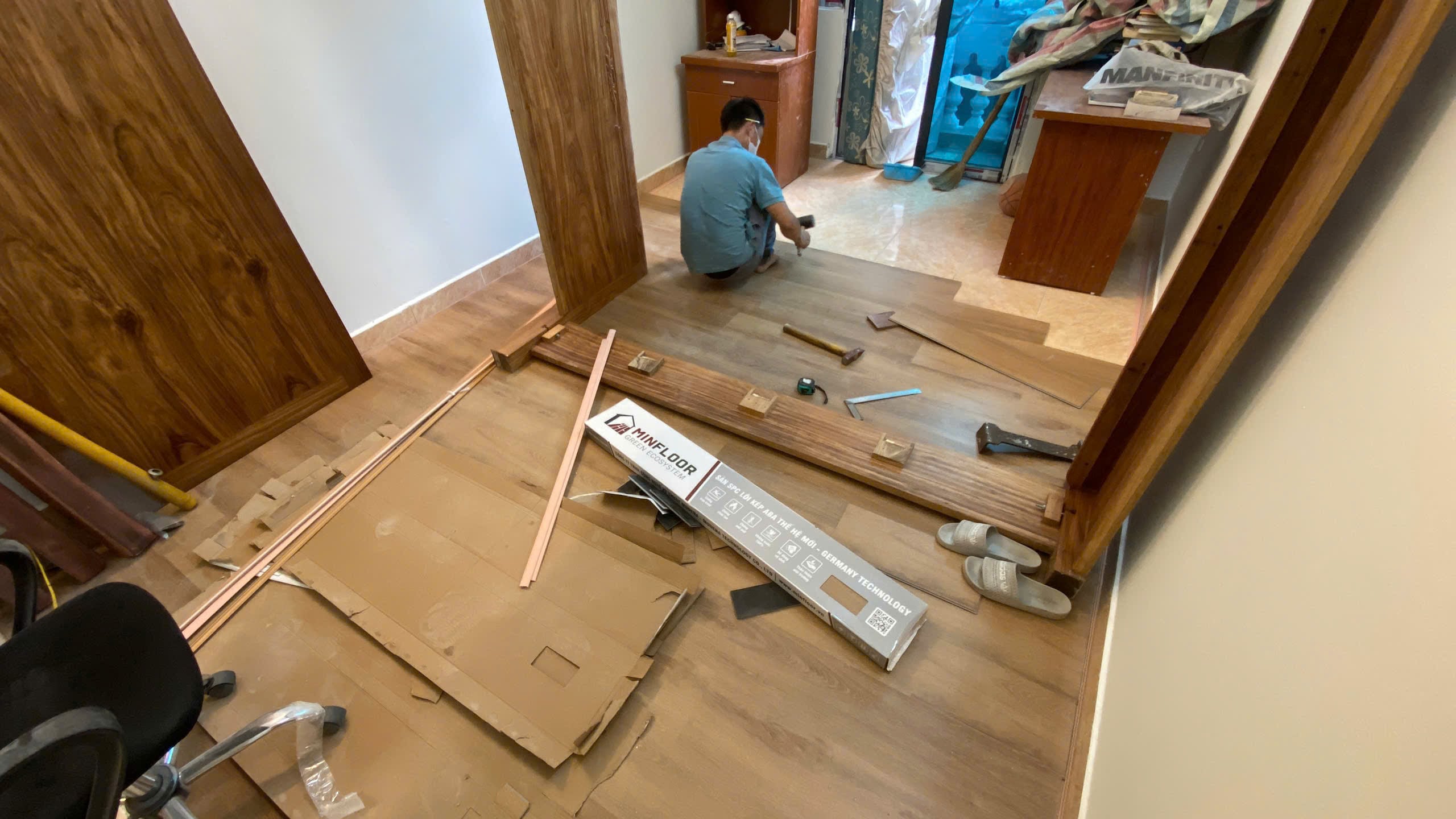 Cách Thi Công Sàn Nhựa Giả Gỗ Chuẩn Đẹp Với Sàn SPC Lõi Kép ABA Minfloor
